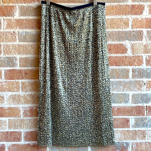 Maeve Dresses & Skirts - EUC Anthropology Maeve Shimmer Midi Skirt